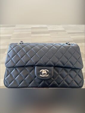 CHANEL Double Flap Black Quilted Shoulder Bag with Silver CC Turn-Lock